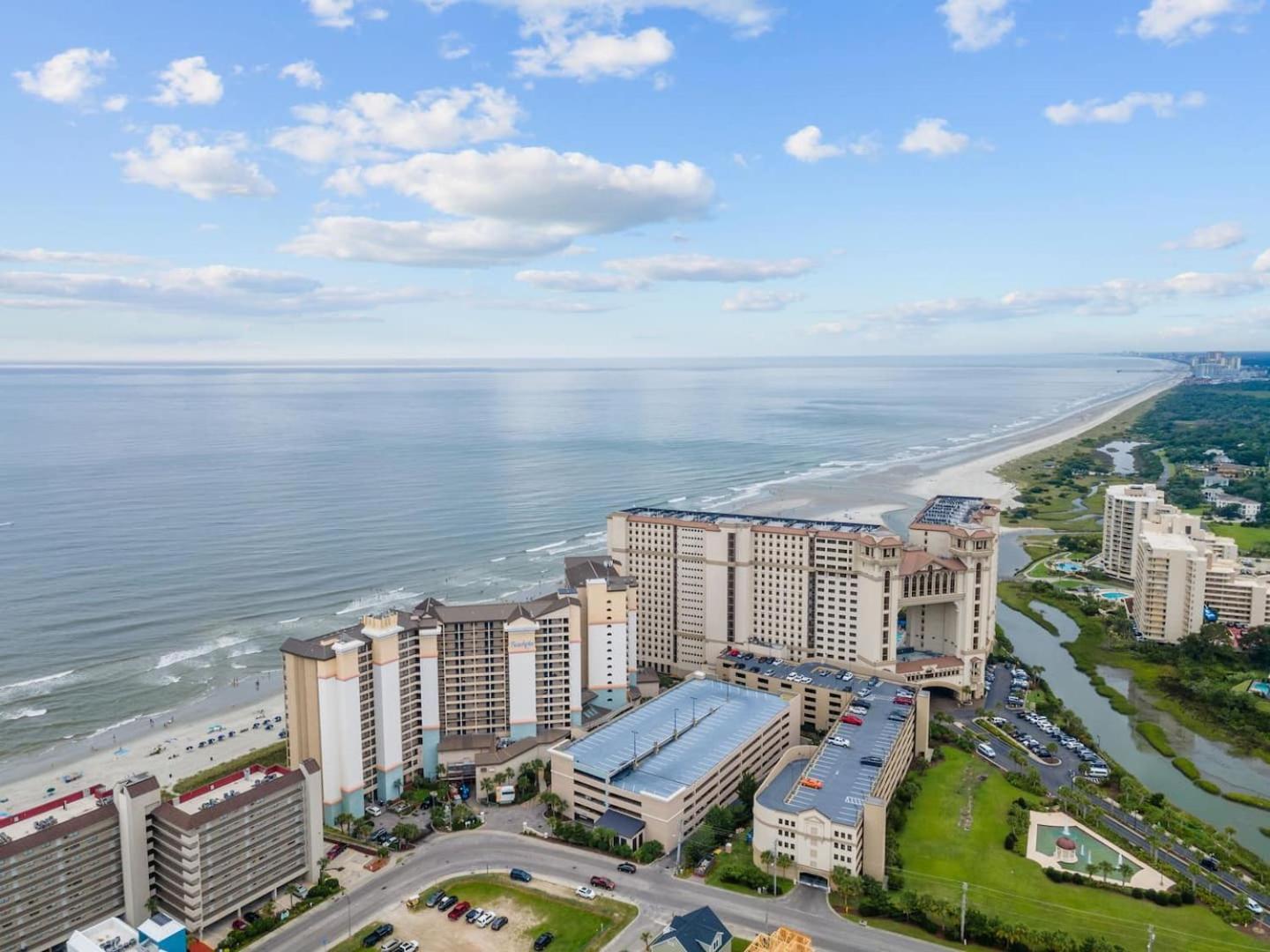 Luxury Ocean Front By Barefoot Landing Apartment Myrtle Beach Bagian luar foto
